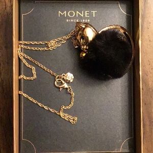 Monet little back kitten necklace